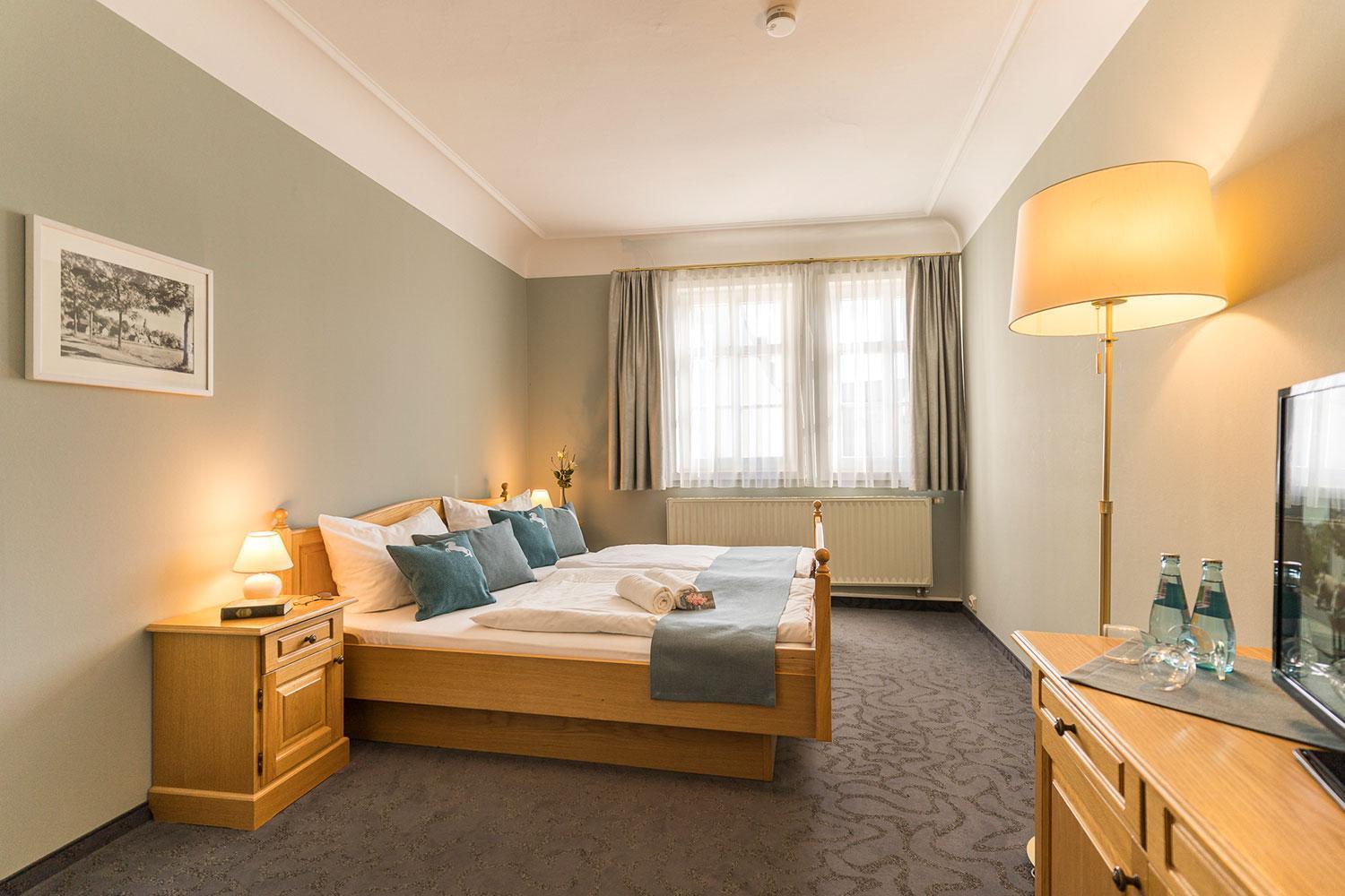 Zwönitz Hotel Ross מראה חיצוני תמונה